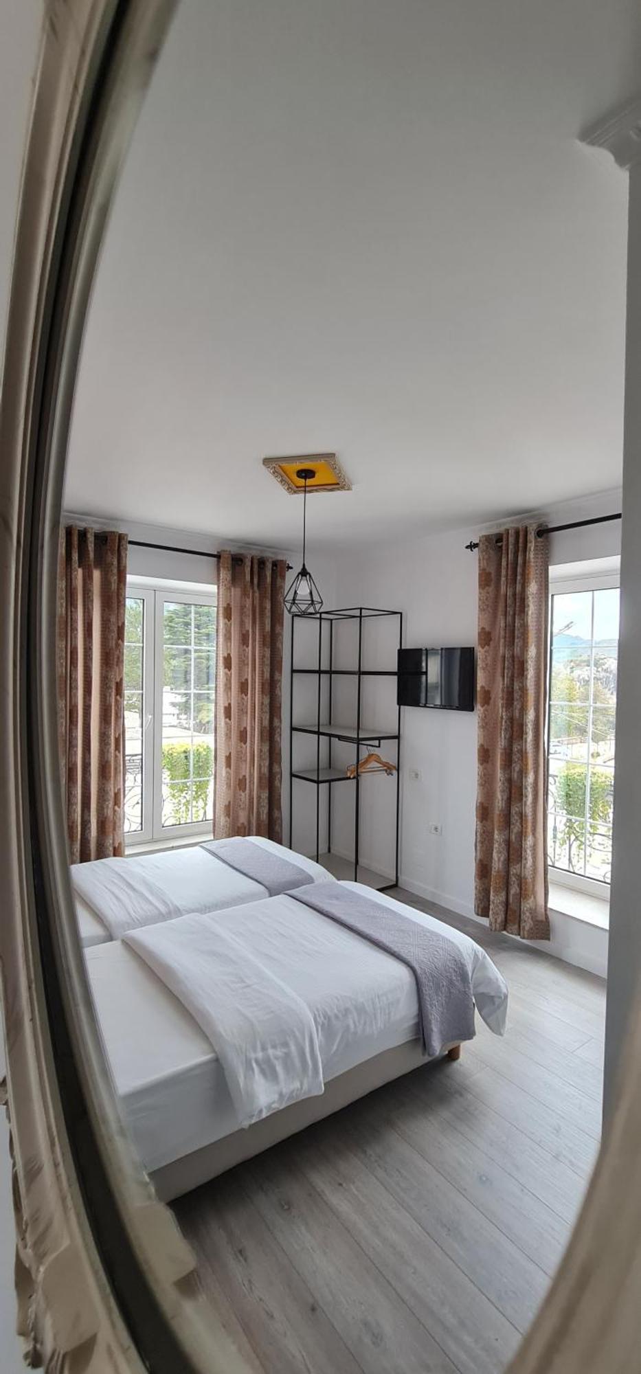 Funky Guest House & Adventures Пермети Экстерьер фото